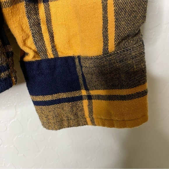 Urban Pipeline Yellow and Black Button Down Flannel Shirt Boys Size L - Picture 6 of 7